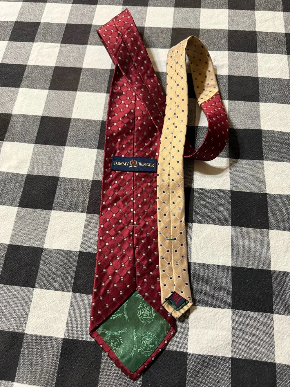 Tommy Hilfiger Men's Burgundy Geometric Silk Tie